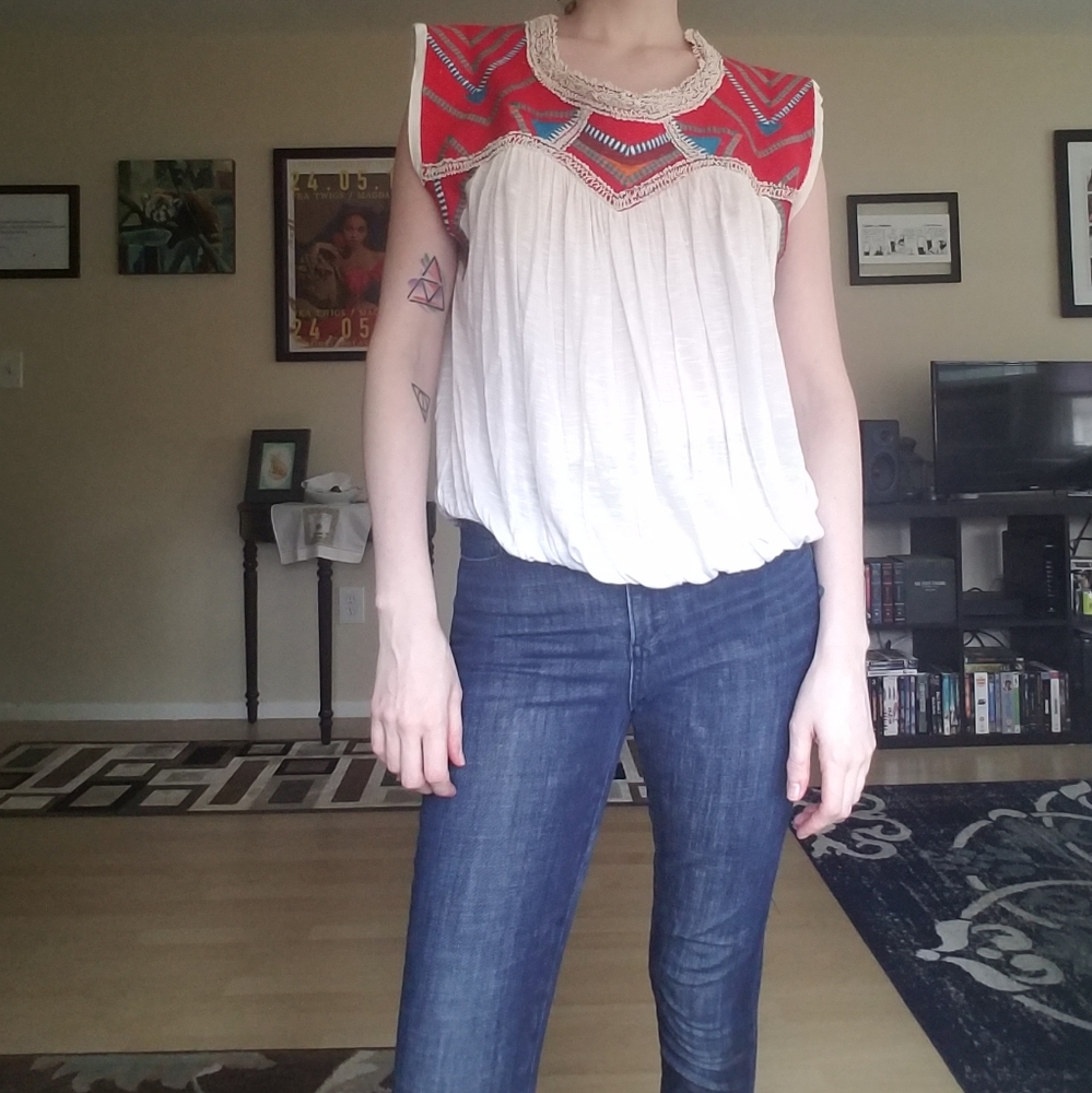 🍁🍂🍁Free People Women's Tunic w/ Embroidery